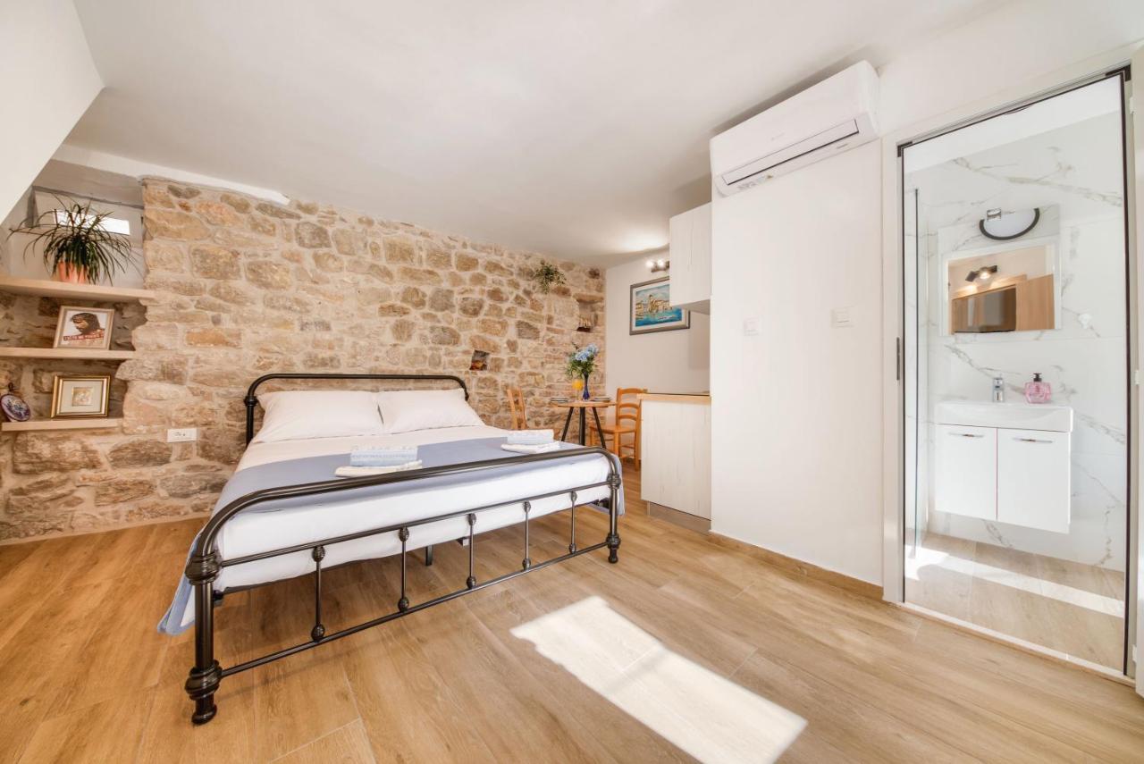 Apartment Jerolim Split